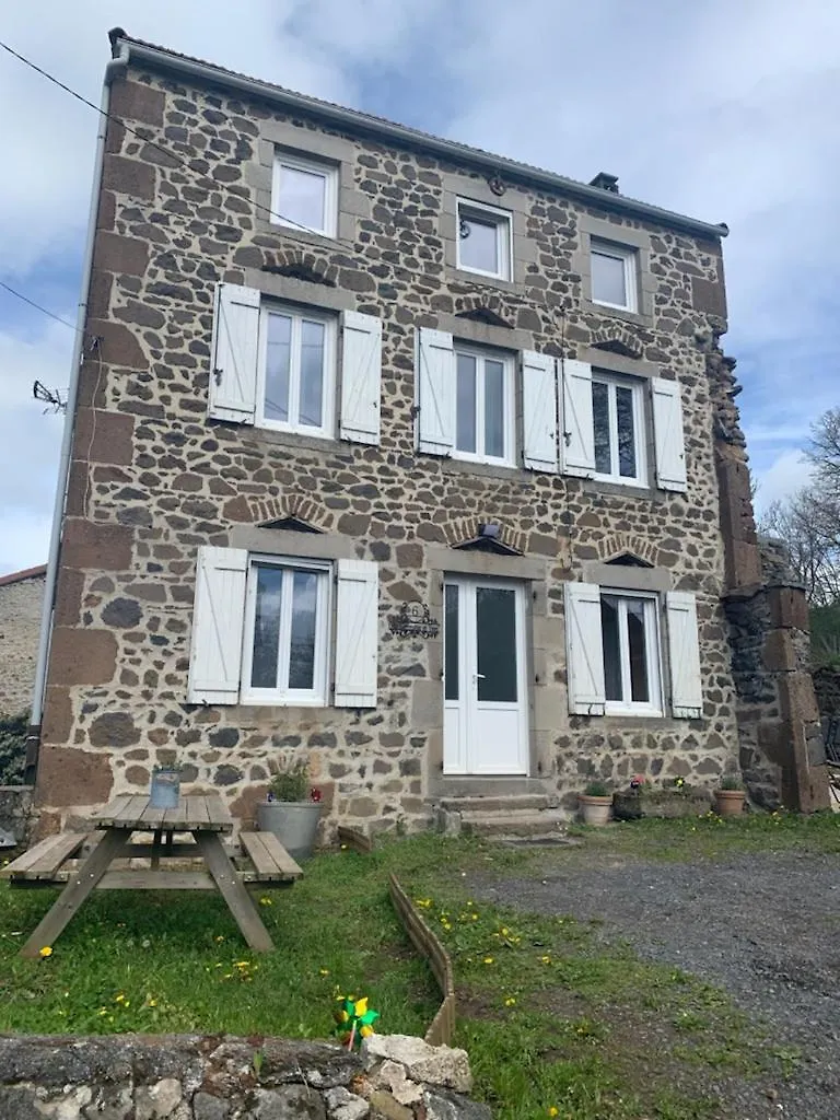 Holiday home Gite Germaine Et Yves Fix-Saint-Geneys